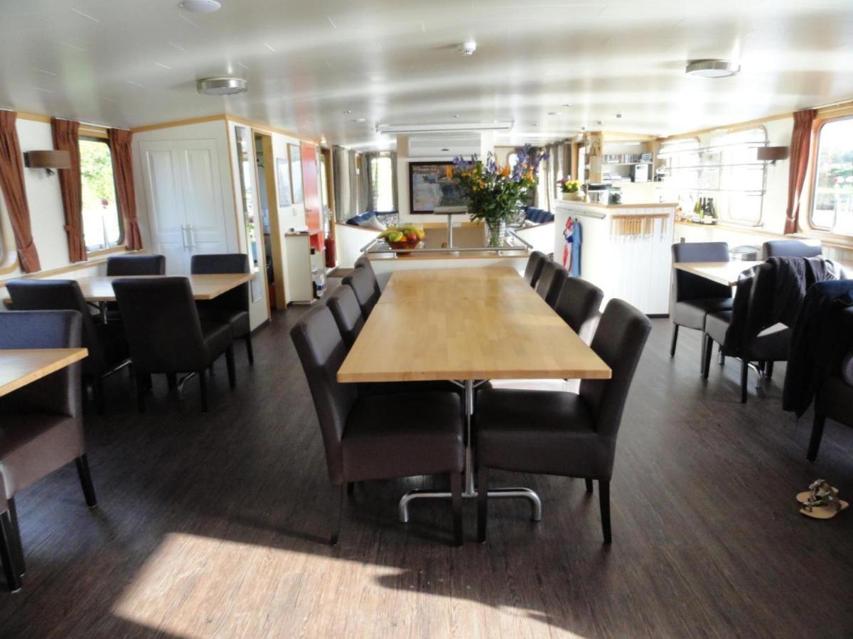 Hotelboat Iris Groningen Luaran gambar